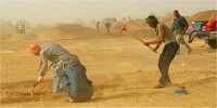 ﻿موريتانيا تعيش قيامة الذهب والجميع منشغل بالتنقيب وتحقيق الثراء 