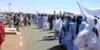 عمال موريتانيا يطالبون الحكومة بتأميم شركات المعادن قبل الانهيار 