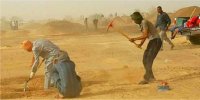 مقتل 7 أشخاص بانهيار بئر للتنقيب عن الذهب في موريتانيا 