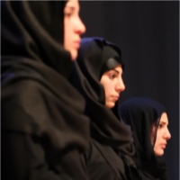 ثقافة وفن : مسرحية «البيت الأسود» تجسد معاناة المرأة الفلسطينية والعراقية 